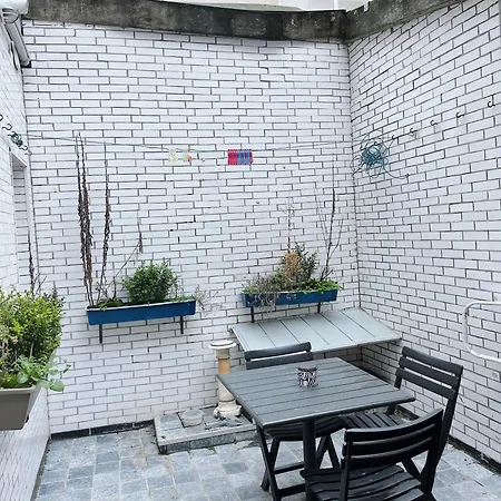 B Chez Hamdi Bed & Breakfast *